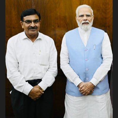 Dr.Vallabh Kathiria